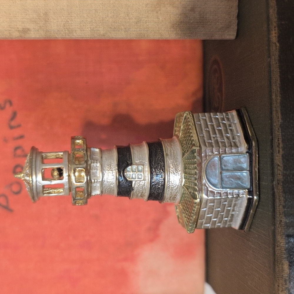 Lighthouse Trinket